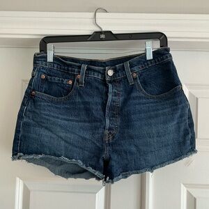 Levi’s 501 Distressed Cut Off Shorts Size 31‎